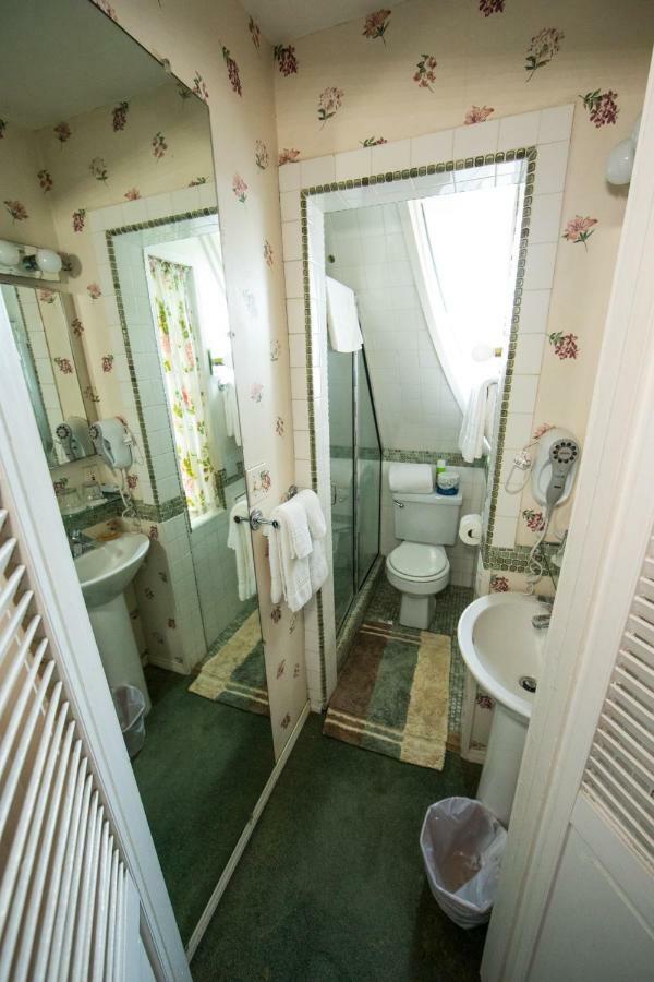 Balcony Room