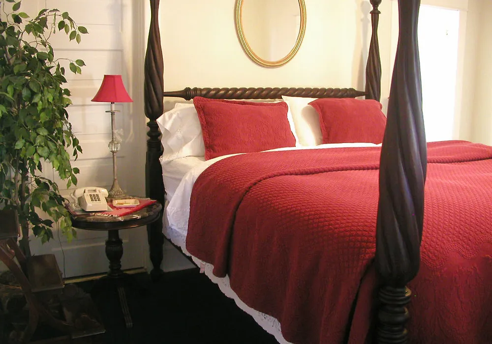 A White Jasmine Inn-1