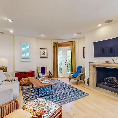 Santa Barbara Luxe Villa-2