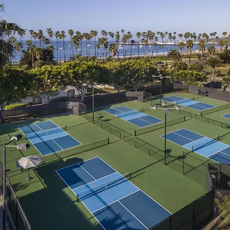 Hilton Santa Barbara Beachfront Resort-3
