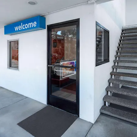 Motel 6-Santa Barbara, Ca - State Street-3