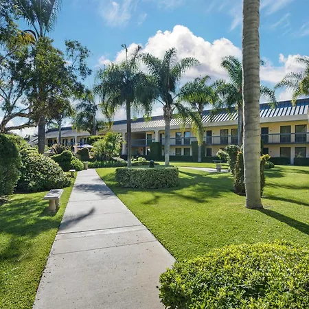 Best Western Plus South Coast Inn-2